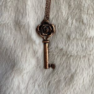Rose key 🔑 necklace